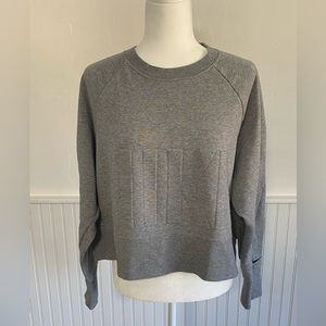 Nike Dri Fit Embossed Cropped Sweatshirt